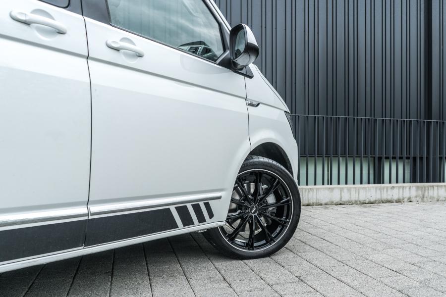 Детали экстерьера Volkswagen Multivan by ABT (T6) 2018 года  (фото 4 из 7)